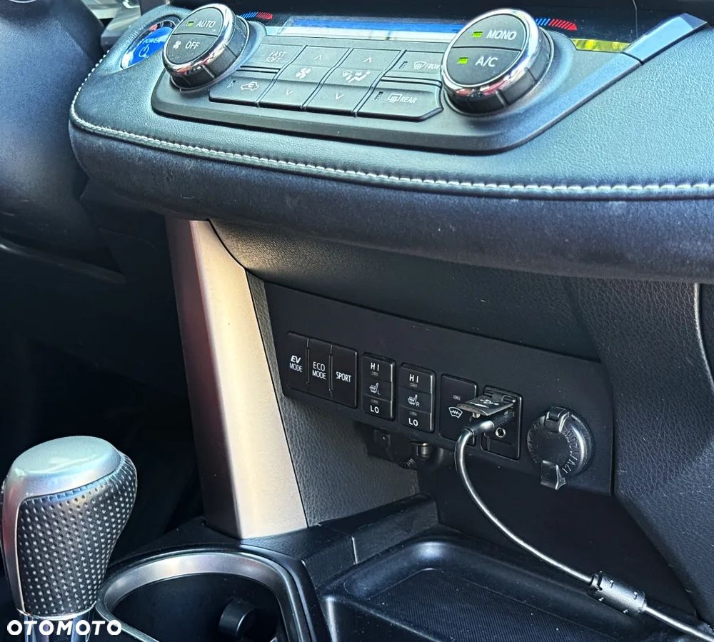 Toyota RAV4 Hybrid Prestige 4x4 - 18