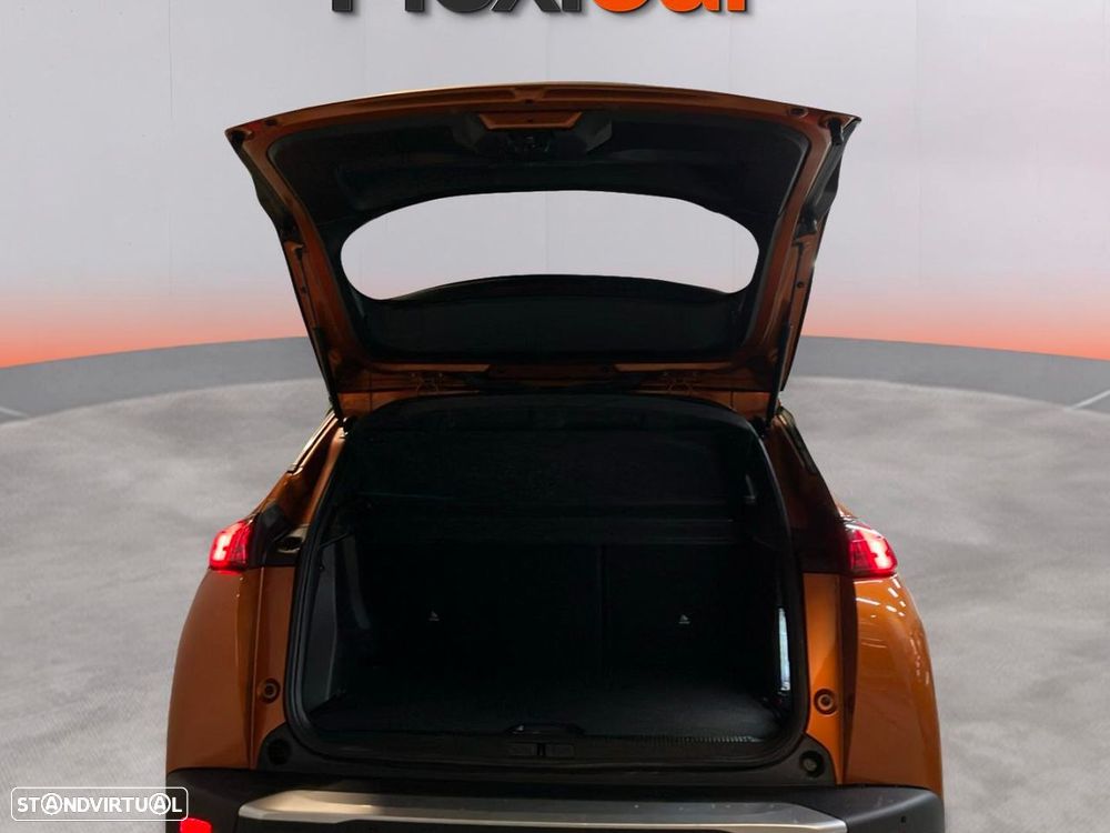 Peugeot 2008 1.2 PureTech Allure - 23