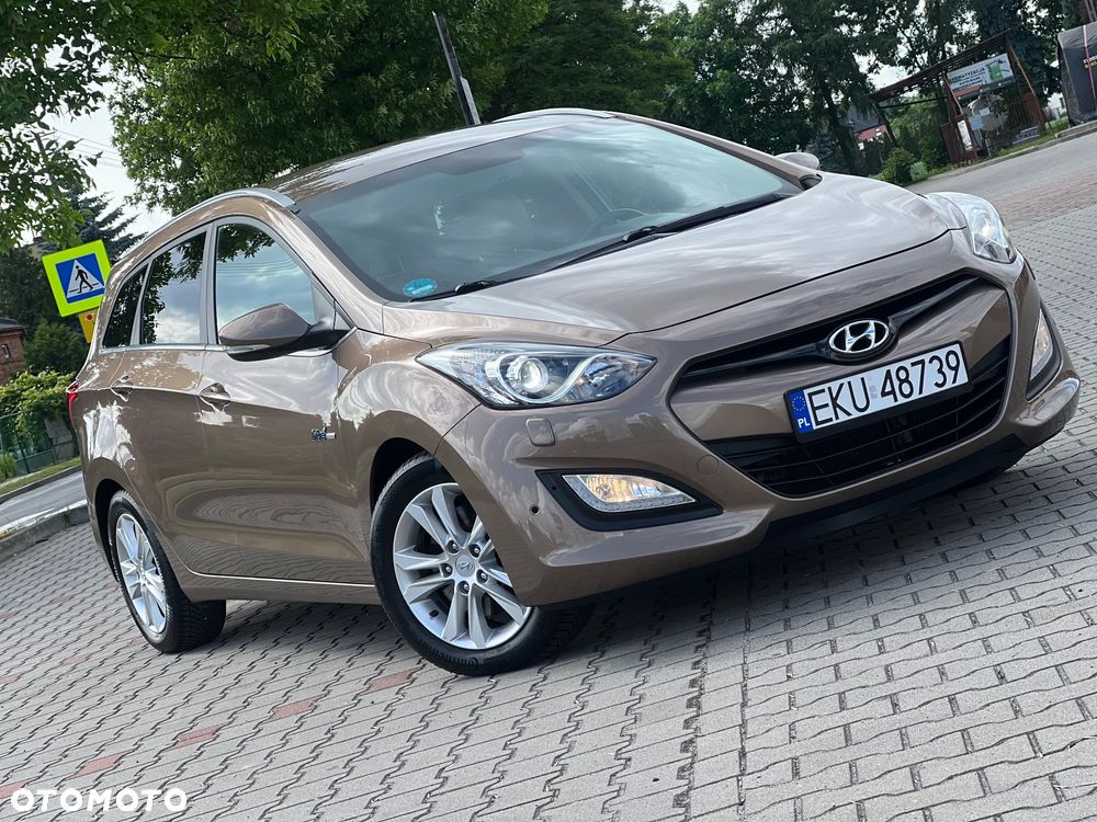 Hyundai i30 i30cw blue 1.6 CRDi Trend - 1