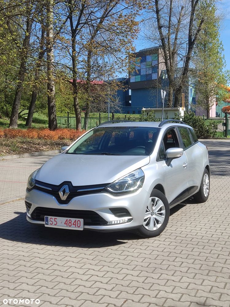 Renault Clio 1.2 16V Confort Privilege - 1