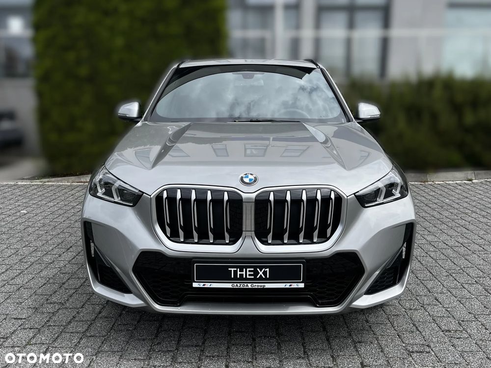 BMW iX1 eDrive20 66.5kWh M Sport Edition - 12