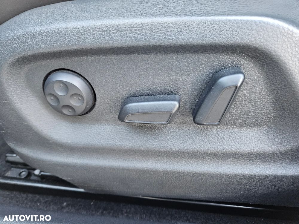 Volkswagen Tiguan 2.0 TDI DPF 4Motion BlueMotion Technology DSG Lounge Track & Style - 16