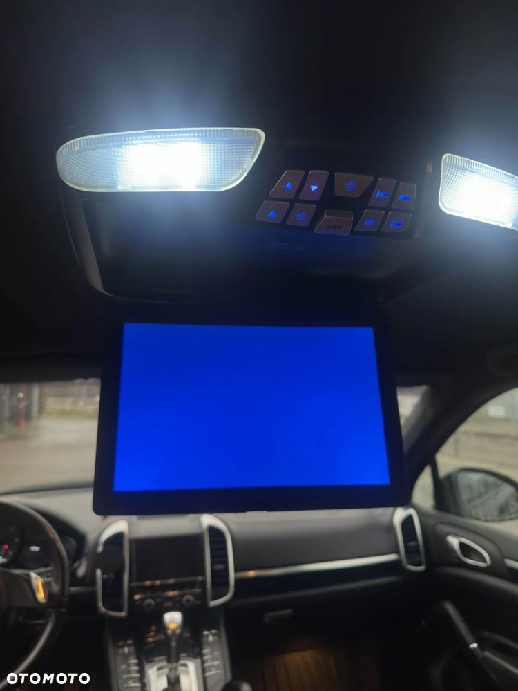 Porsche Cayenne Tiptronic S - 12