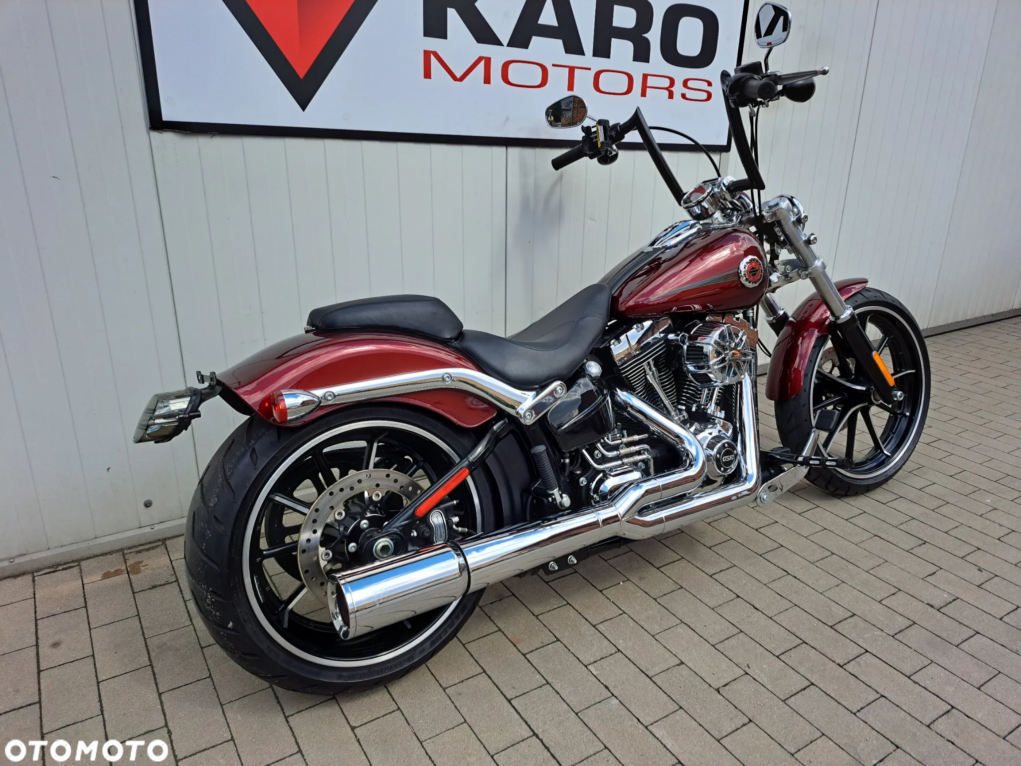 Harley-Davidson FXSB Breakout - 3
