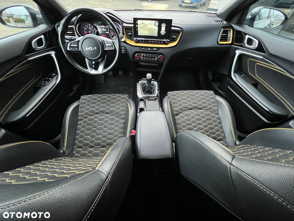 Kia XCeed 1.5 T-GDI L Business Line - 11