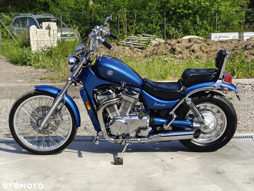 Suzuki Intruder - 4