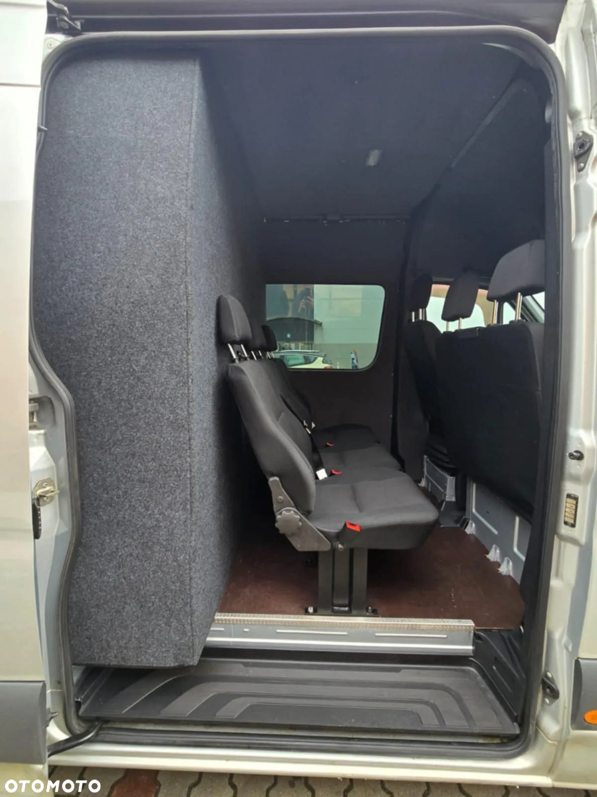 Mercedes-Benz Sprinter - 2