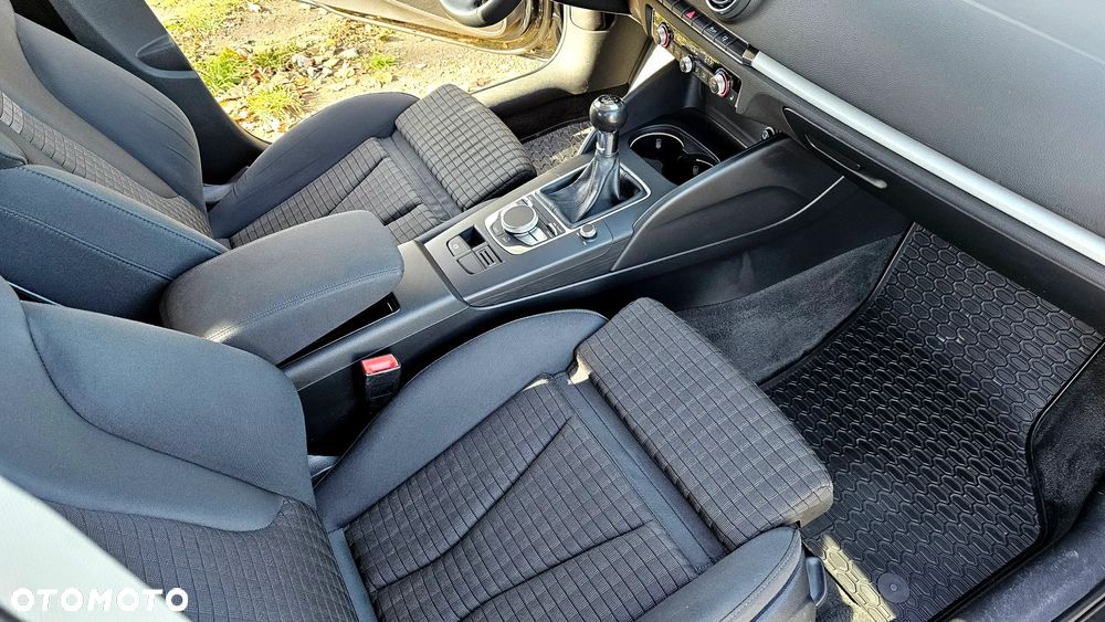 Audi A3 Sportback - 17