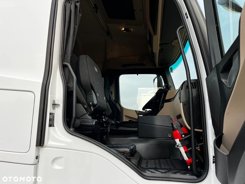 Mercedes-Benz ACTROS 1845/ LEKKI/ PRZYSTAWKA DO HYDRAULIKI - 12