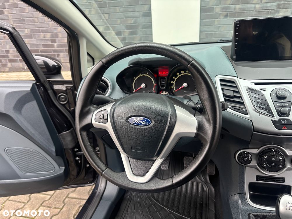 Ford Fiesta - 16