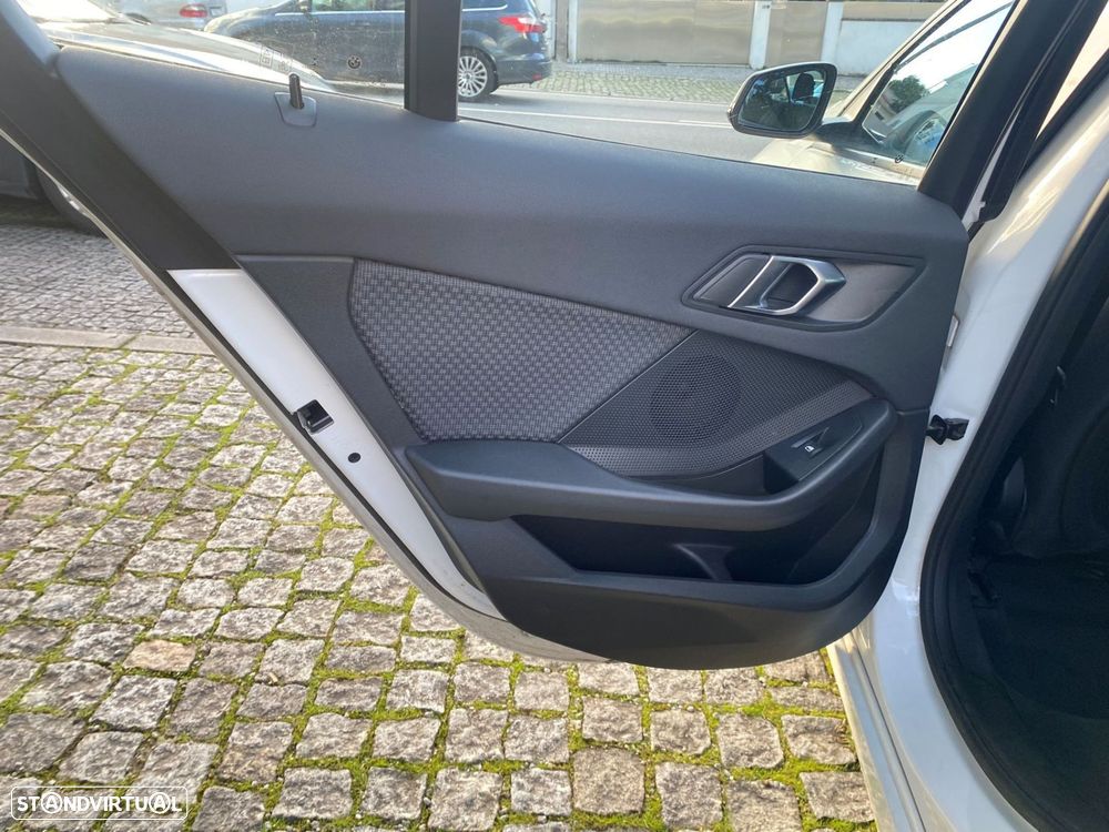 BMW 116 d Line Sport - 13