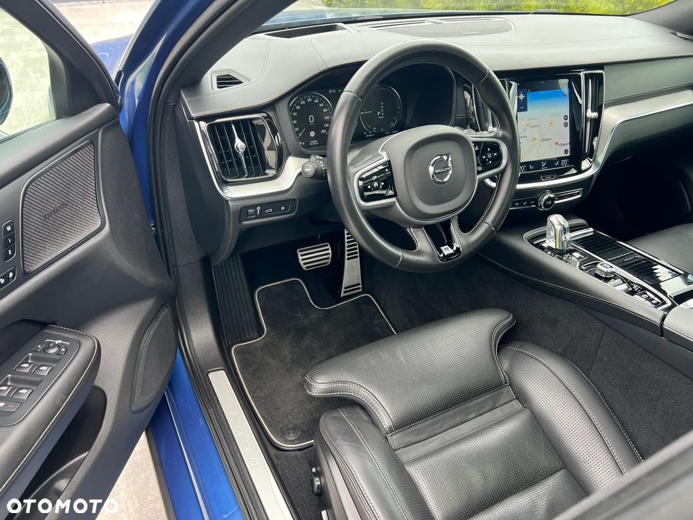 Volvo V60 T8 AWD Twin Engine Geartronic R-Design - 27