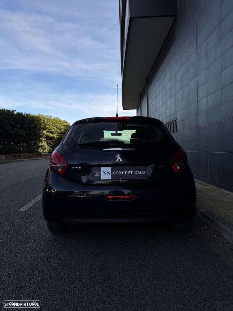 Peugeot 208 1.2 PureTech Allure - 6