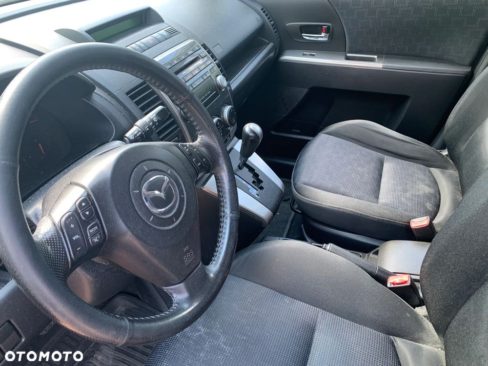 Mazda 5 - 7