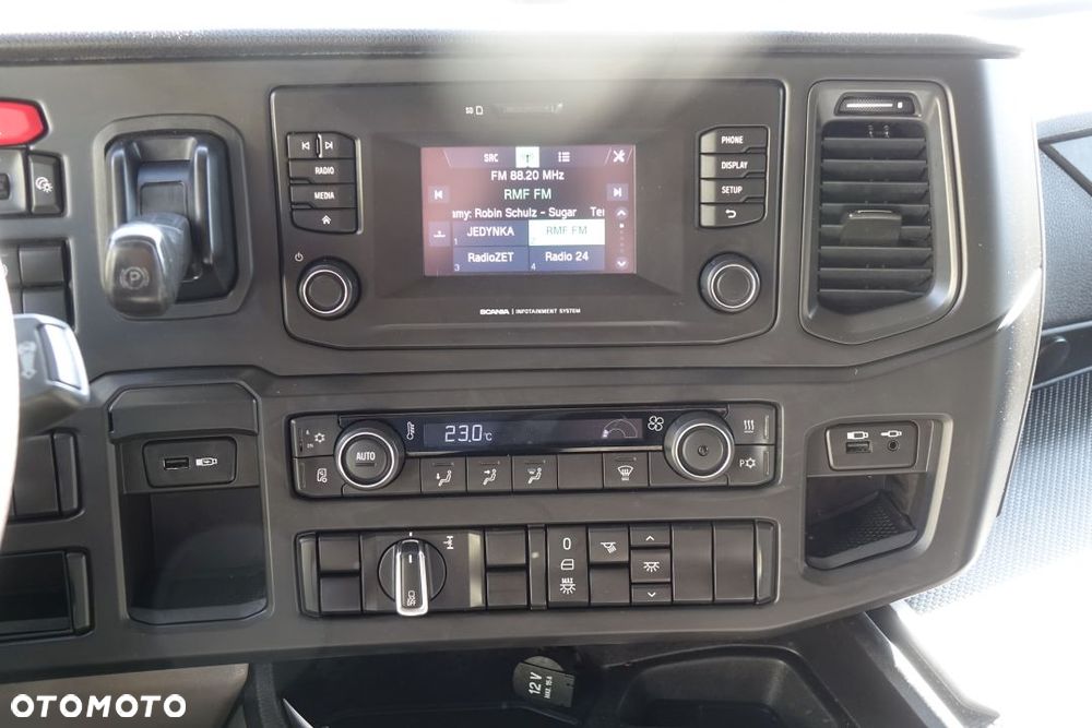 Scania R540 / EURO 6 / STANDARD / AUTOMAT / RETARDER / KLIMATYZACJA POSTOJOWA / LODÓWKA / 2 ZBIORNIKI - 30