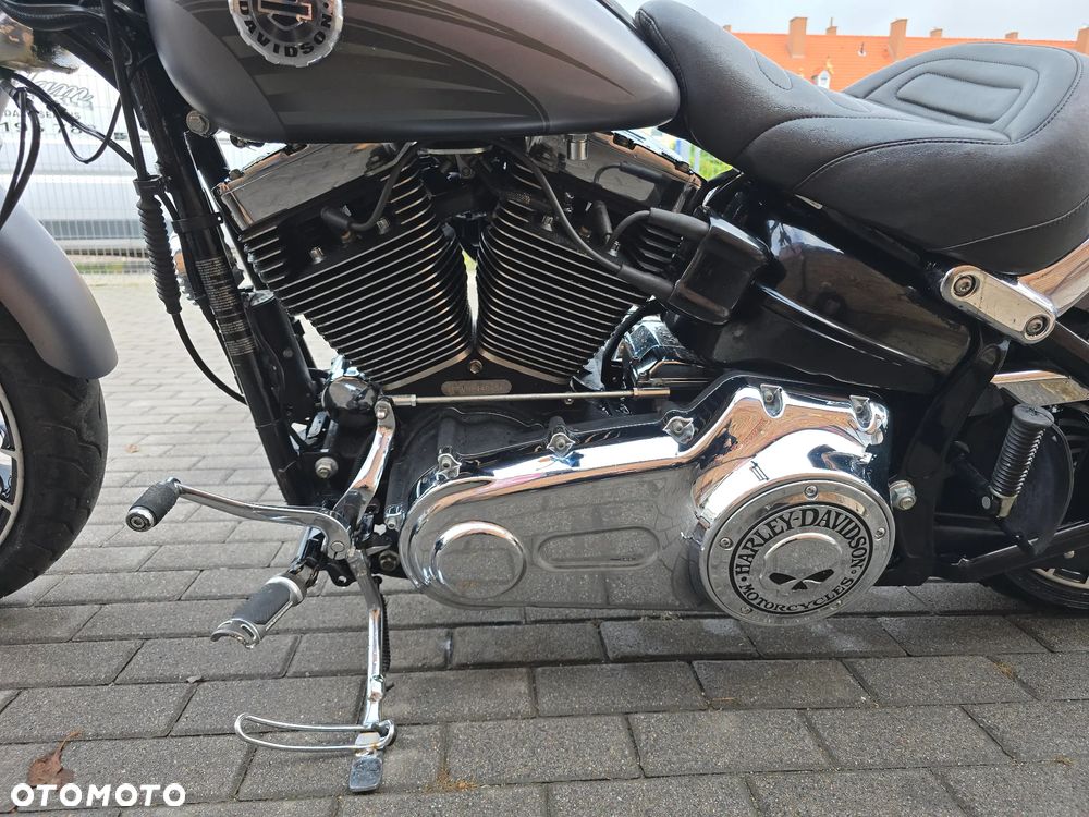Harley-Davidson FXSB Breakout - 7