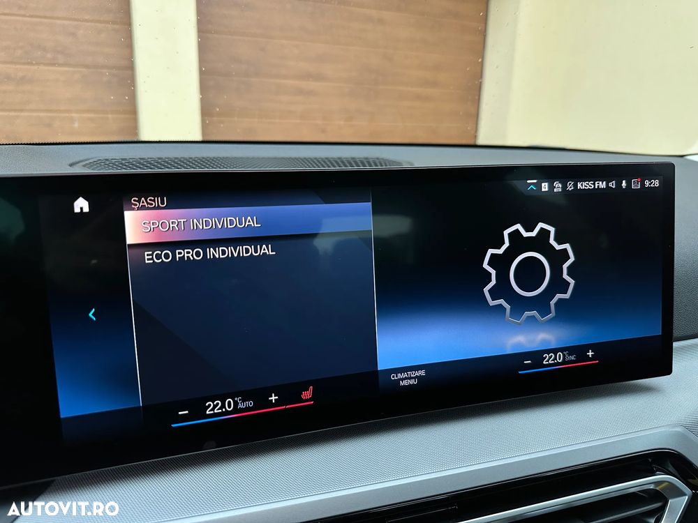 BMW Seria 3 318i AT - 27