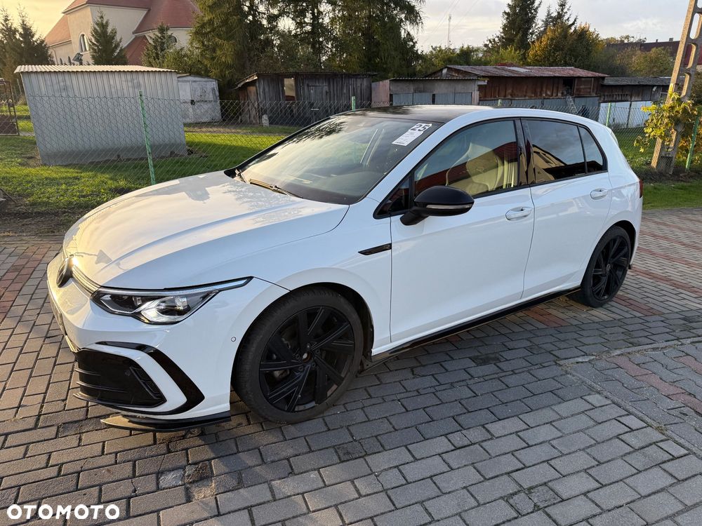 Volkswagen Golf 1.5 eTSI OPF DSG R-Line - 3