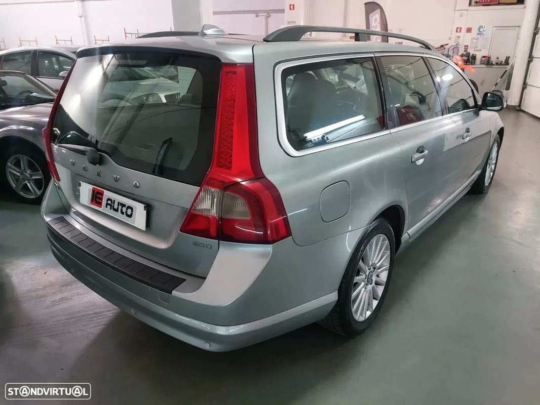 Volvo V70 2.0 D Momentum - 6