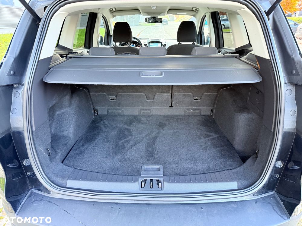 Ford Kuga 1.5 EcoBoost 2x4 Titanium - 31