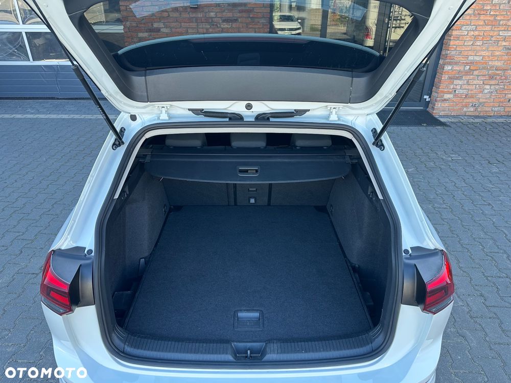 Volkswagen Golf - 18