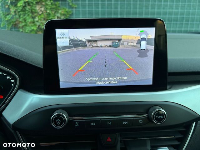 Ford Focus 1.0 EcoBoost Connected - 34