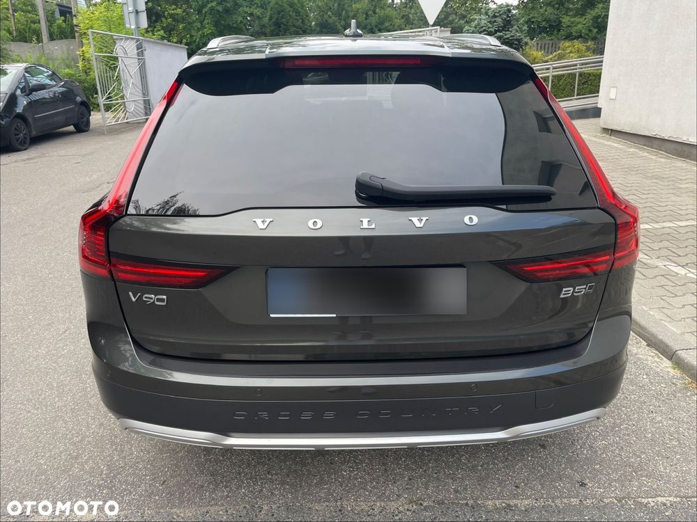 Volvo V90 Cross Country - 5