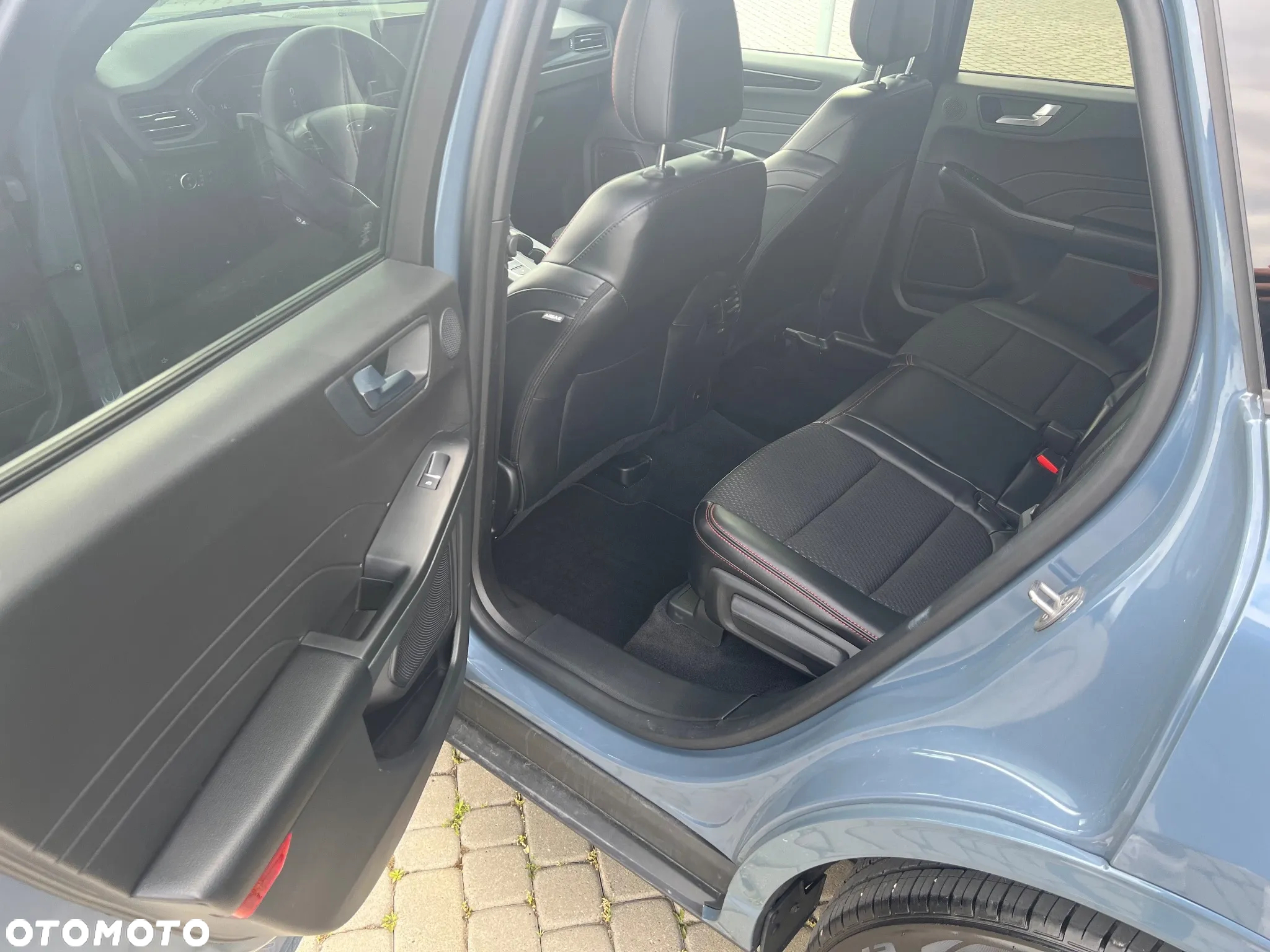 Ford Escape 2.0 EcoBoost AWD Titanium - 17