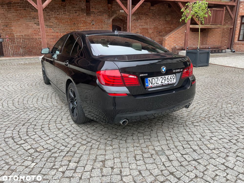 BMW Seria 5 535d xDrive - 4