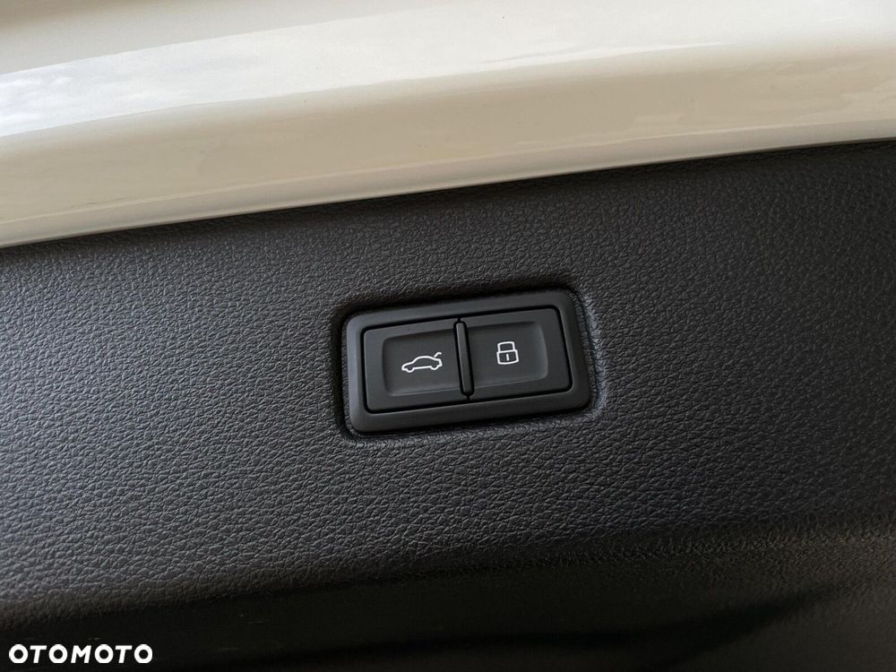 Audi Q7 3.0 TDI ultra Quattro Tiptronic - 36