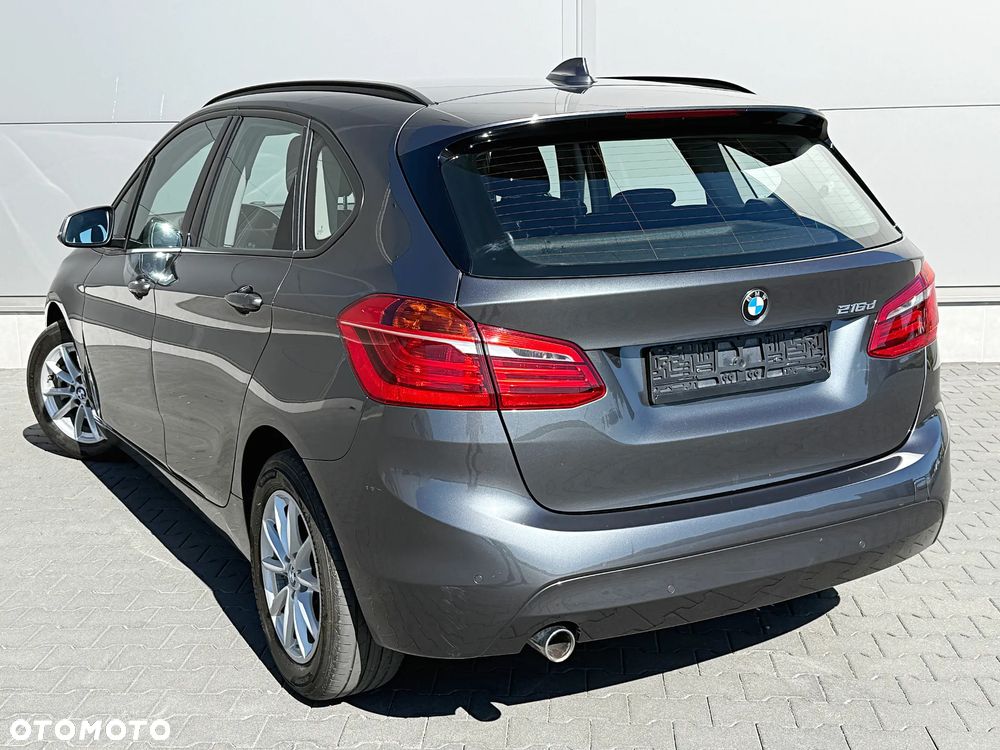 BMW Seria 2 216d Luxury Line - 9