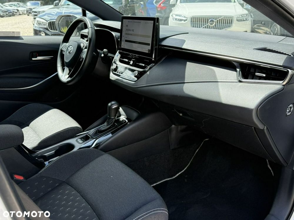 Toyota Corolla - 14