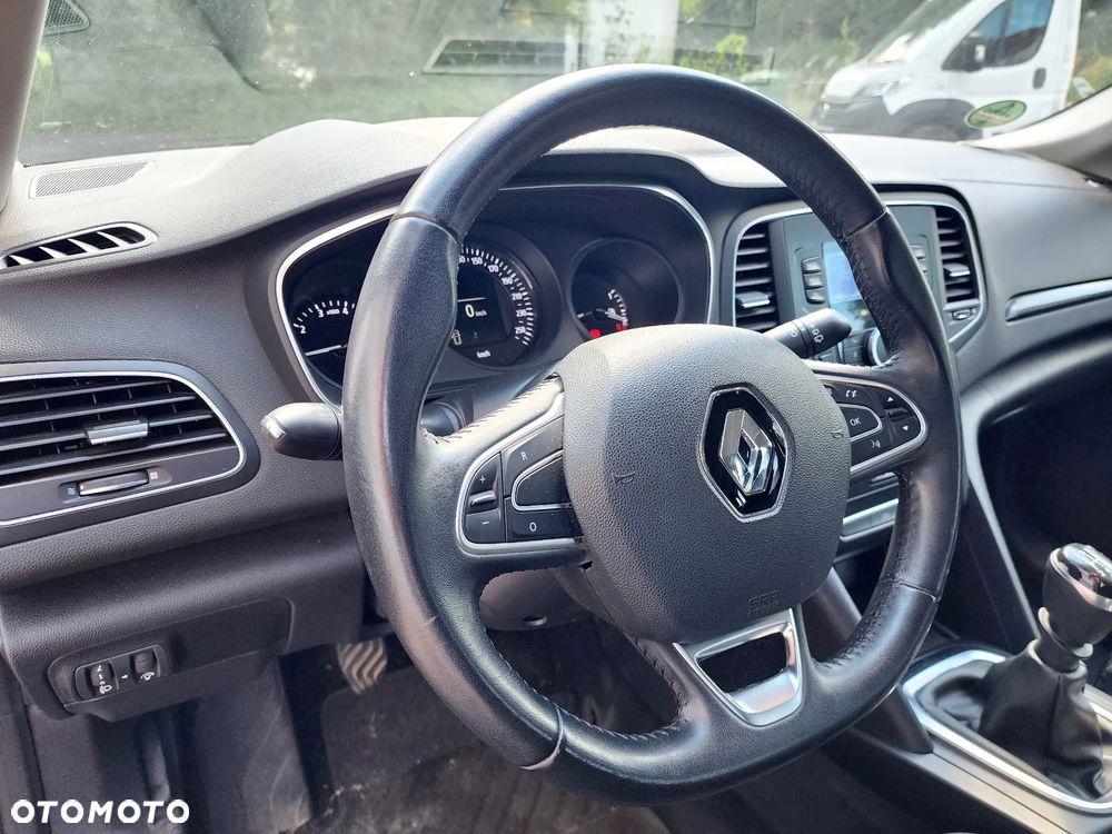 Renault Megane 1.6 SCe Limited - 22