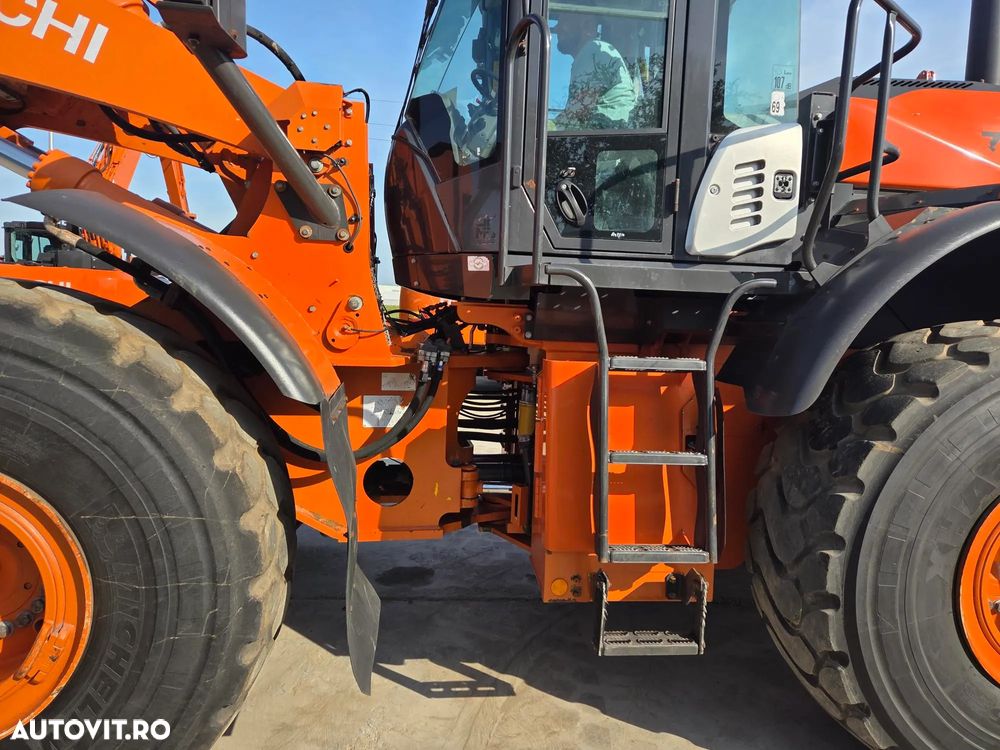 Hitachi ZW310-6, 2020, 6.209ore, CUPA 5mc, CUPLA RAPIDA, virare cu JOYSTICK, Masa operationala 28tone, anv MICHELIN 70%-ok, Gresare automata, camera spate, CANTAR, aer conditionat, STARE FOARTE BUNA, computer romana, posibil leasing 4 ani-PROMOTIE 119.500Eur - 13