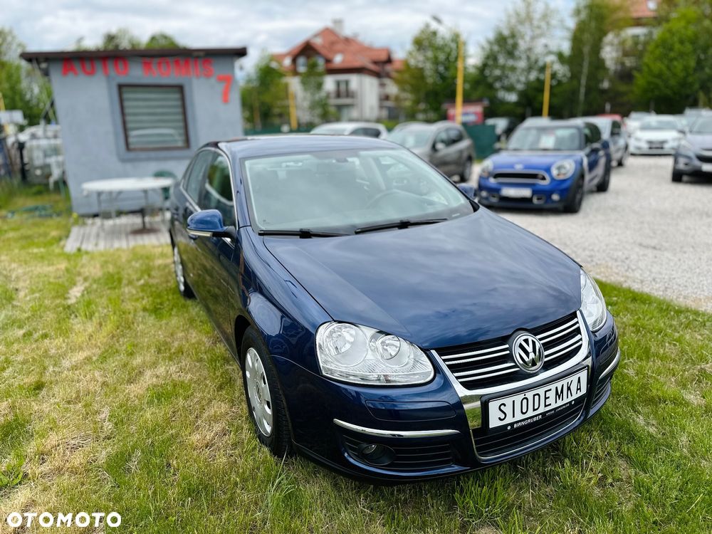 Volkswagen Jetta 1.9 TDI DPF Trendline - 13