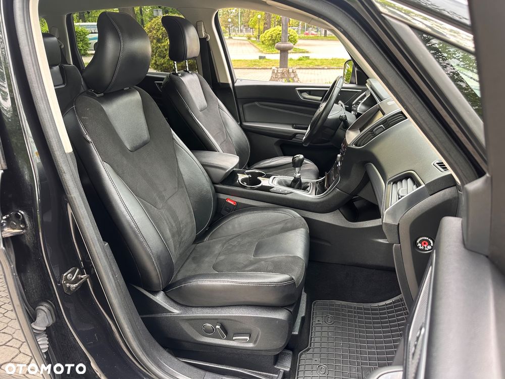 Ford S-Max 2.0 EcoBlue 4WD Titanium - 26