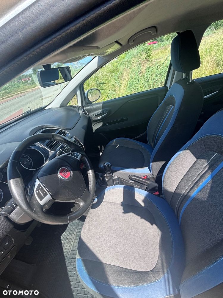 Fiat Punto 1.4 Easy S&S - 12