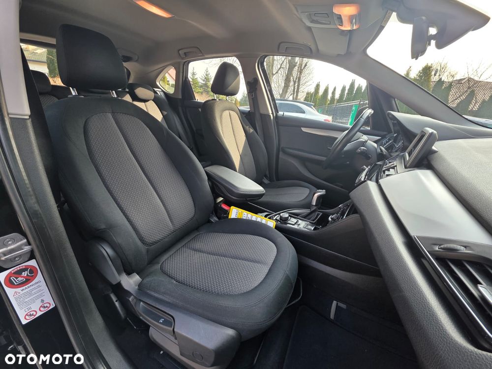 BMW Seria 2 218i - 17