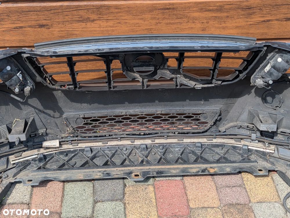 ZDERZAK PAS PRZEDNI MASKA PRZÓD VOLVO XC60 I 2.4 TD  466-46 - 6