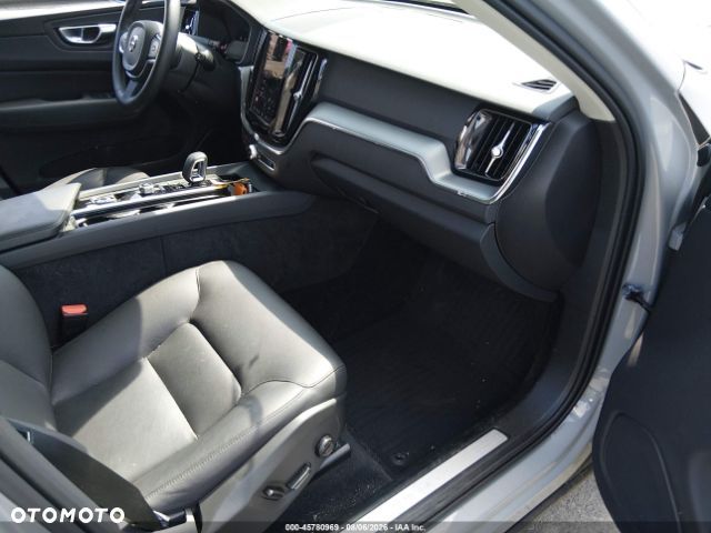 Volvo XC 60 B5 B AWD Inscription - 5