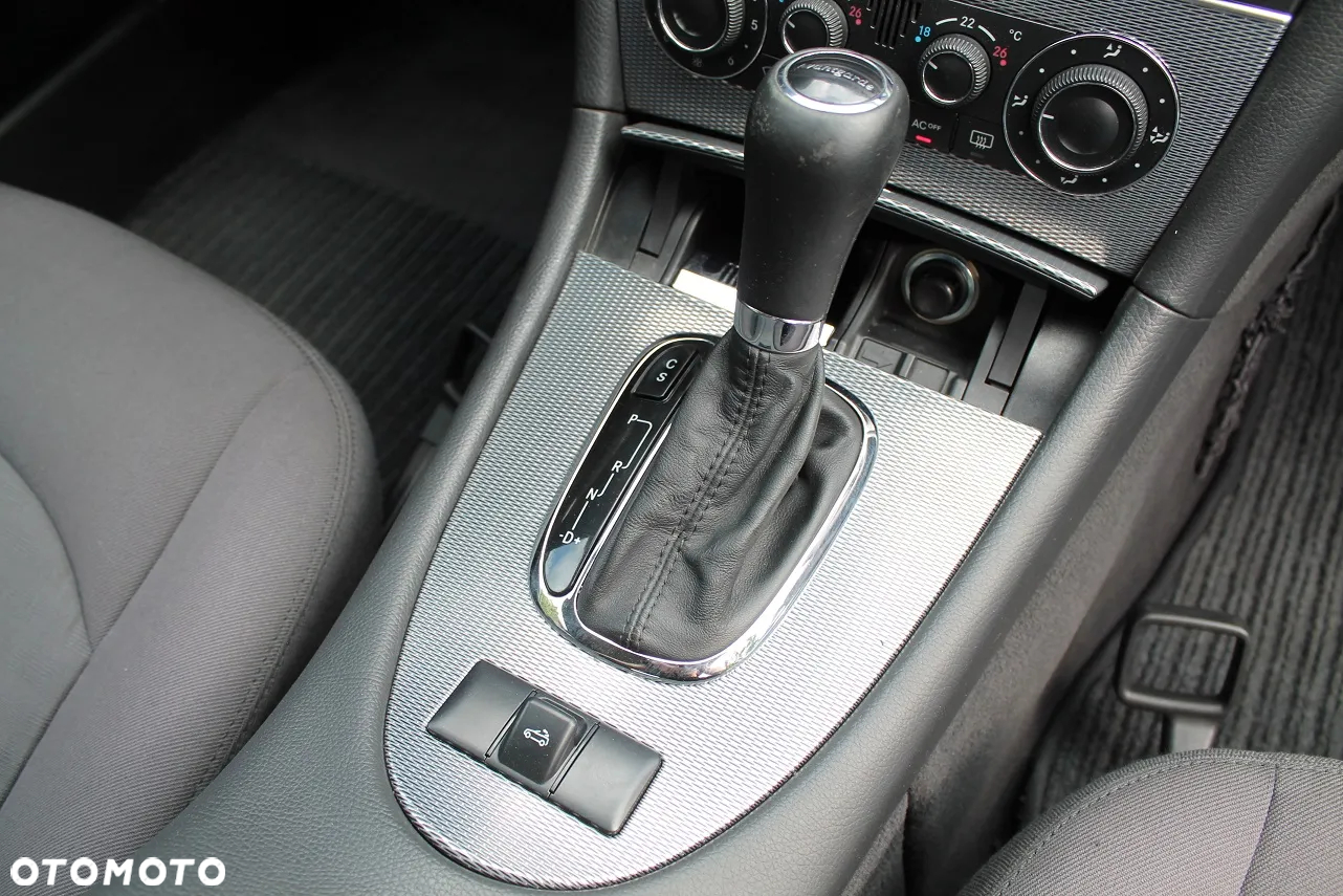 Mercedes-Benz CLK Cabrio 200 Kompressor Automatik Avantgarde - 24