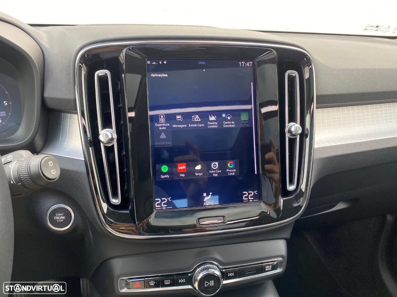 Volvo XC 40 2.0 D3 Momentum Plus Geartronic - 24