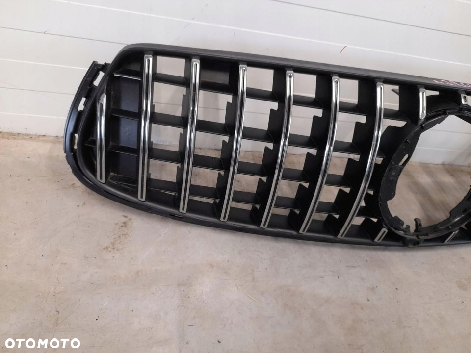 GRILL ATRAPA MERCEDES GLC W253 4.3 AMG - 2