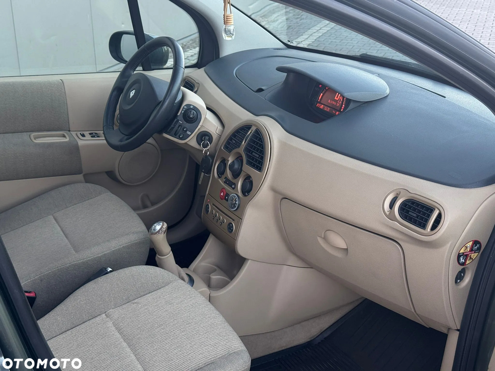 Renault Modus - 22