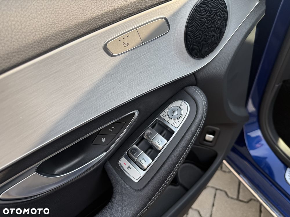 Mercedes-Benz Klasa C 180 (BlueEFFICIENCY) 7G-TRONIC Avantgarde - 19