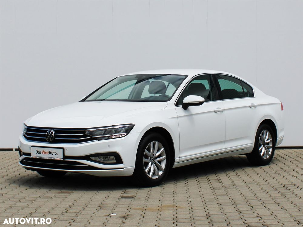 Volkswagen Passat 1.5 TSI ACT DSG Comfortline - 2