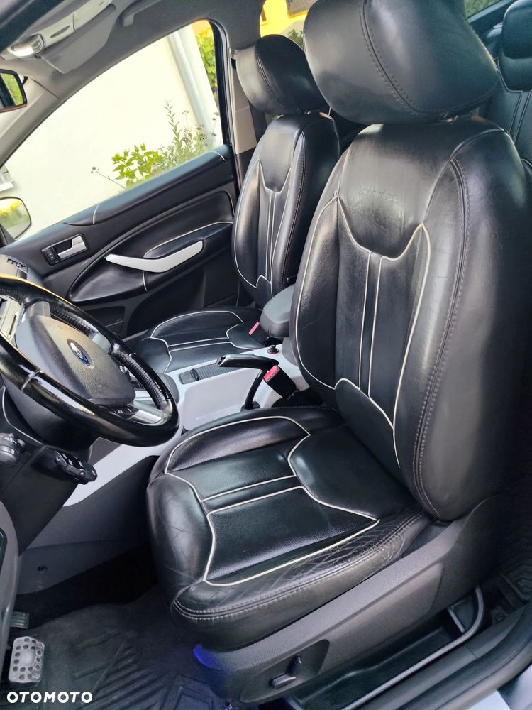 Ford Kuga 2.0 TDCi 4x4 Individual - 18