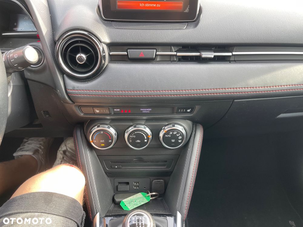 Mazda 2 - 13