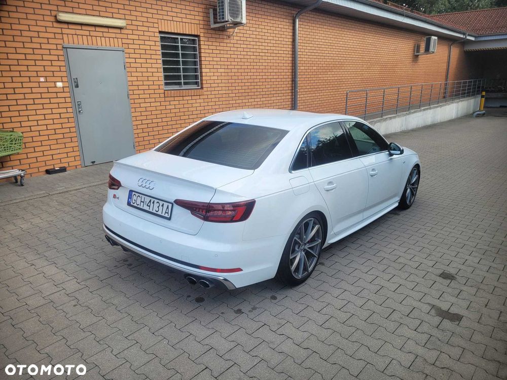 Audi S4 Limousine - 4
