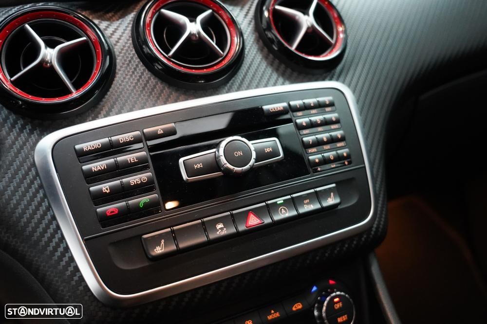 Mercedes-Benz A 45 AMG 4-Matic - 14